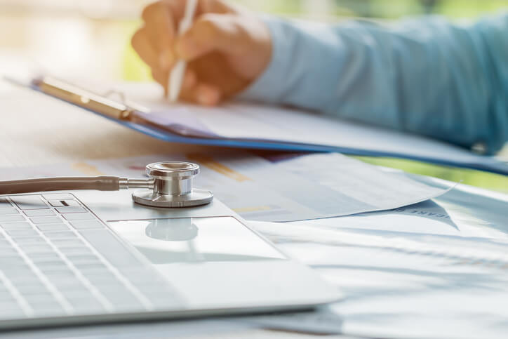 Difference Between Business Intelligence and Data Analytics